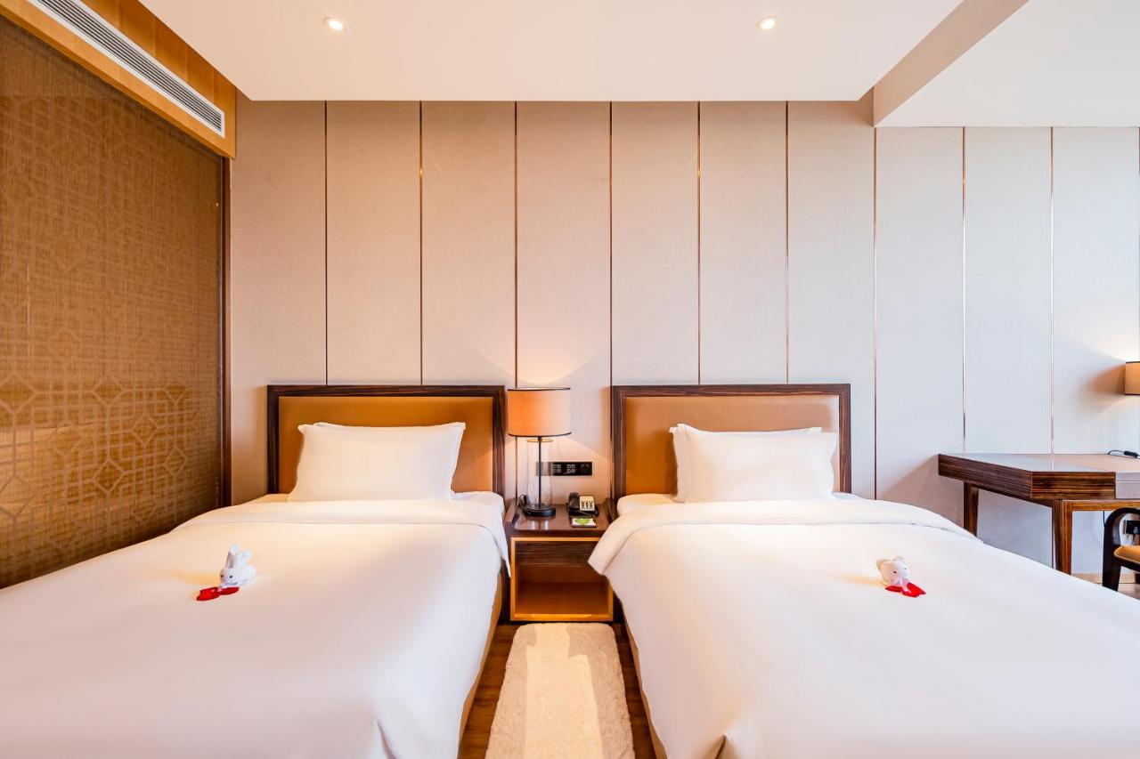 Beijing Palace International Hotel Пекин Екстериор снимка
