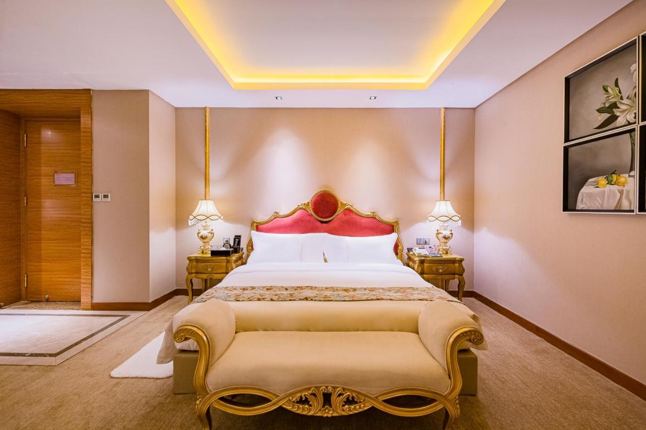 Beijing Palace International Hotel Пекин Екстериор снимка