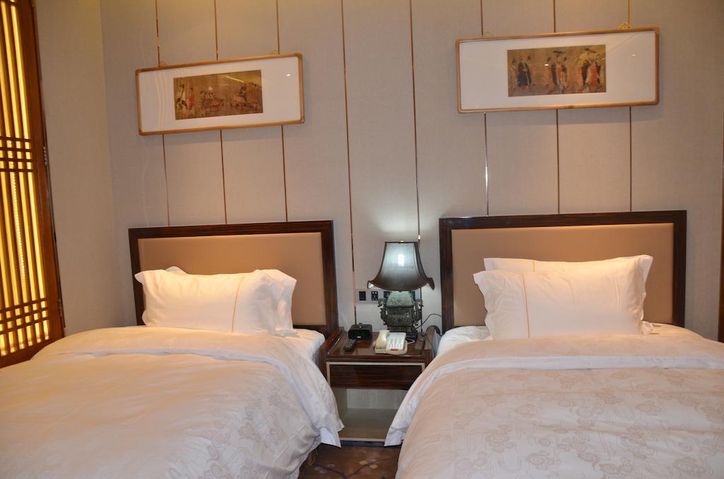 Beijing Palace International Hotel Пекин Стая снимка