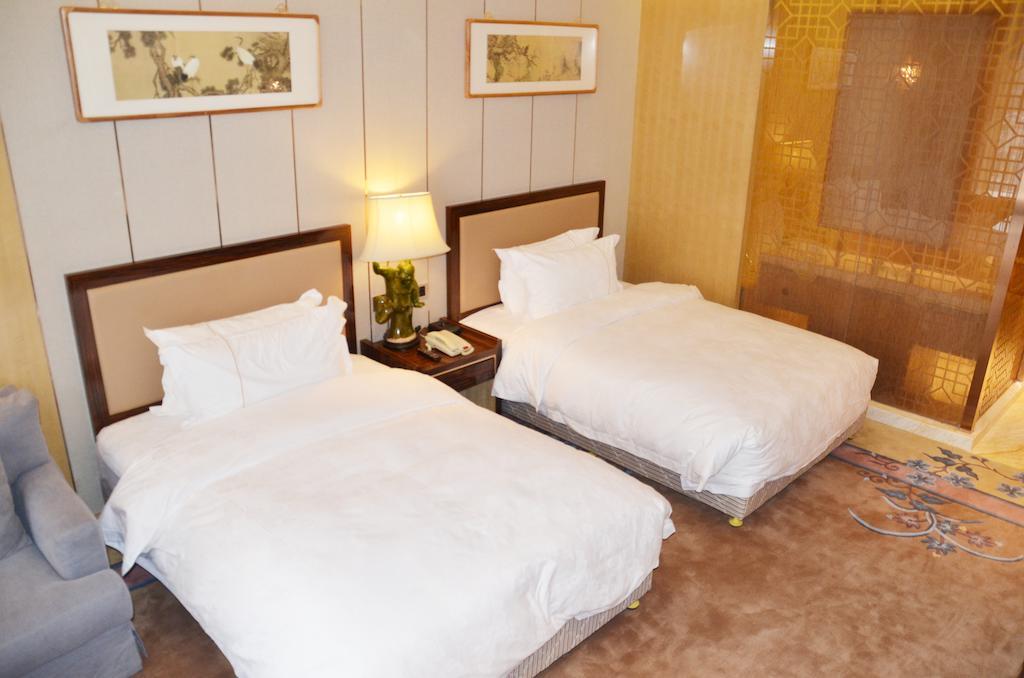 Beijing Palace International Hotel Пекин Стая снимка