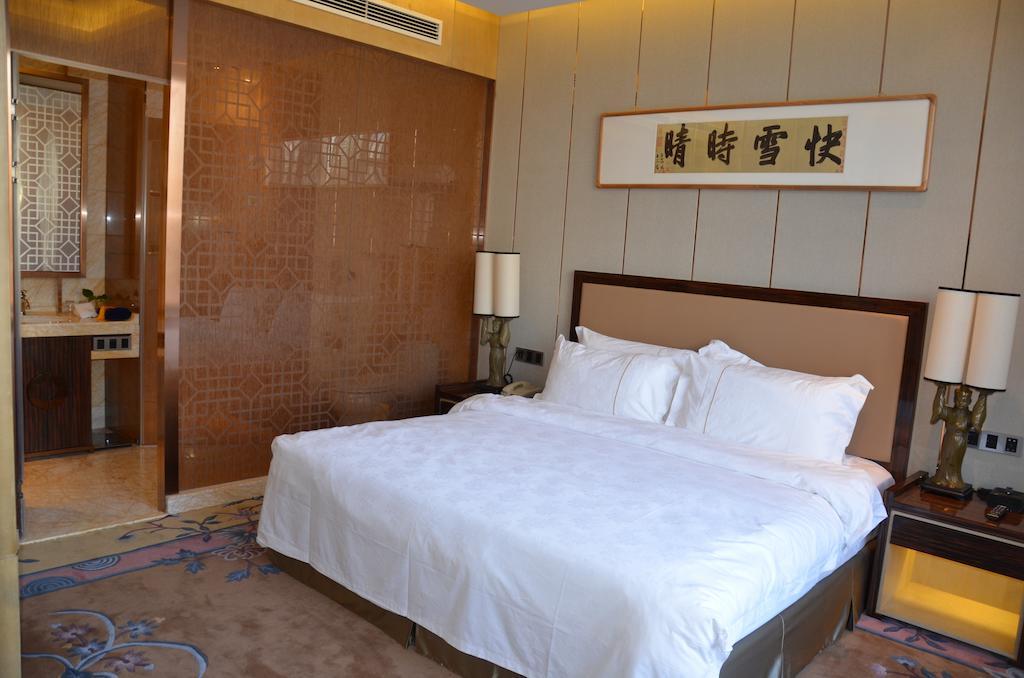 Beijing Palace International Hotel Пекин Стая снимка
