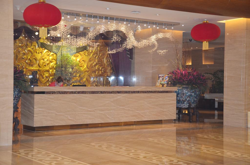 Beijing Palace International Hotel Пекин Екстериор снимка